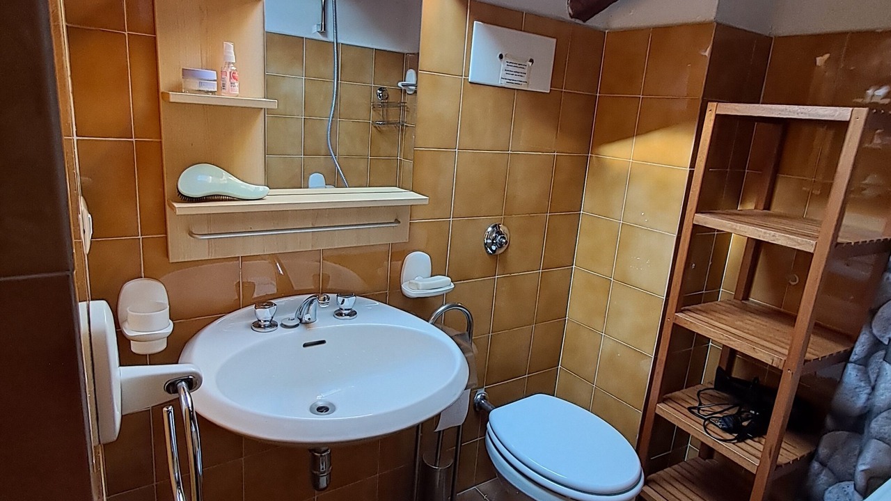 Photo of Bathroom in Esino Lario