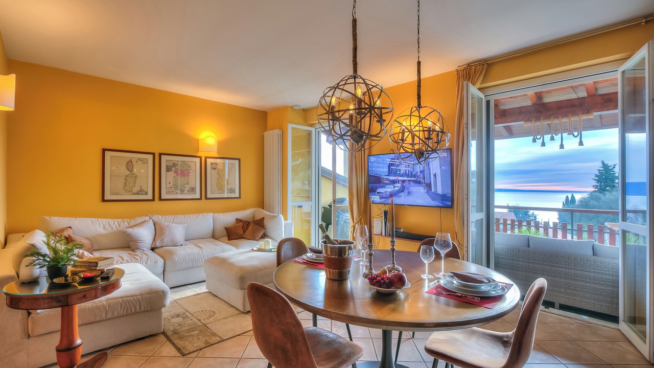 Photo of Bedroom in Gardone Riviera