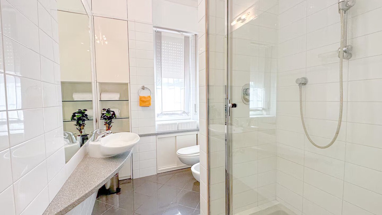 Photo of Bathroom in Calvairate