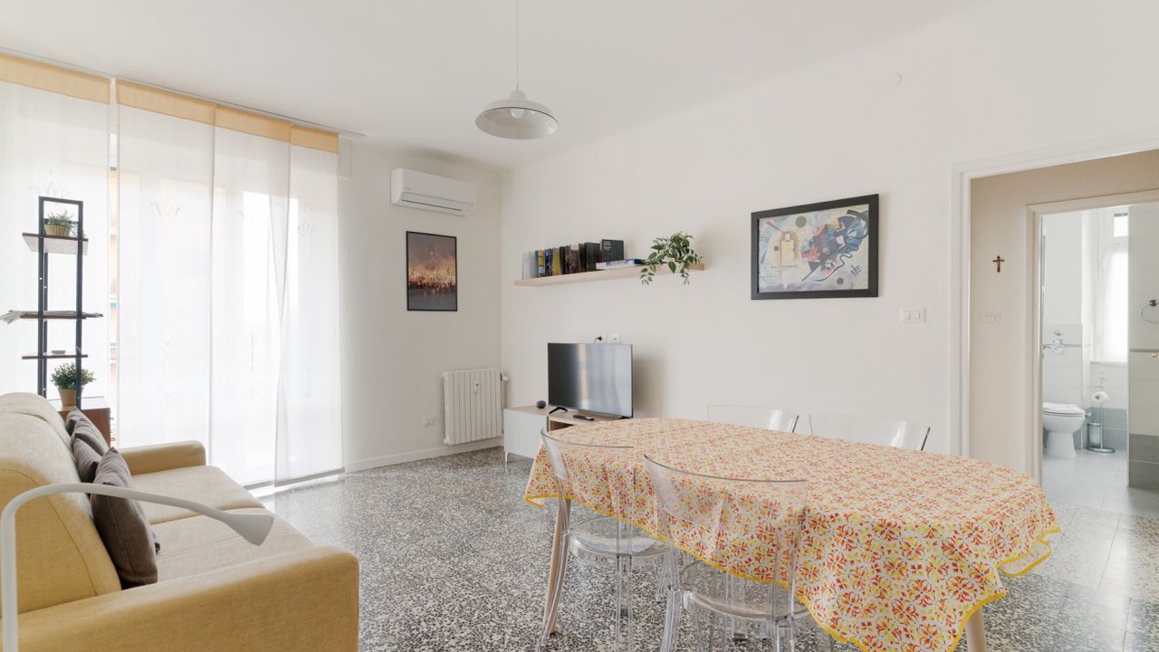 Photo of Livingroom in Lambrate