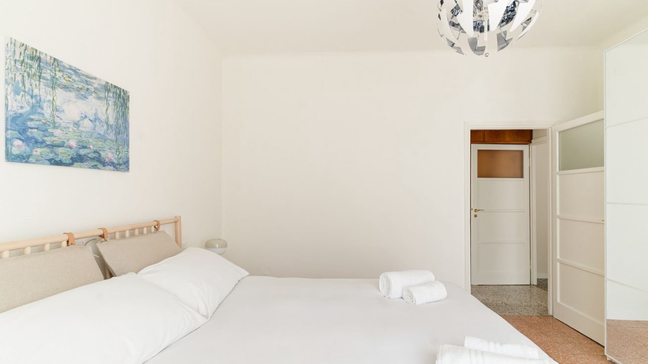 Photo of Bedroom in Lambrate