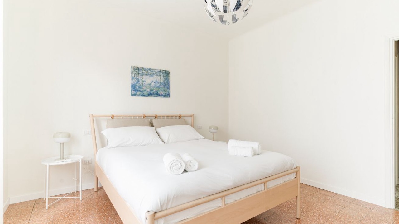 Photo of Bedroom in Lambrate