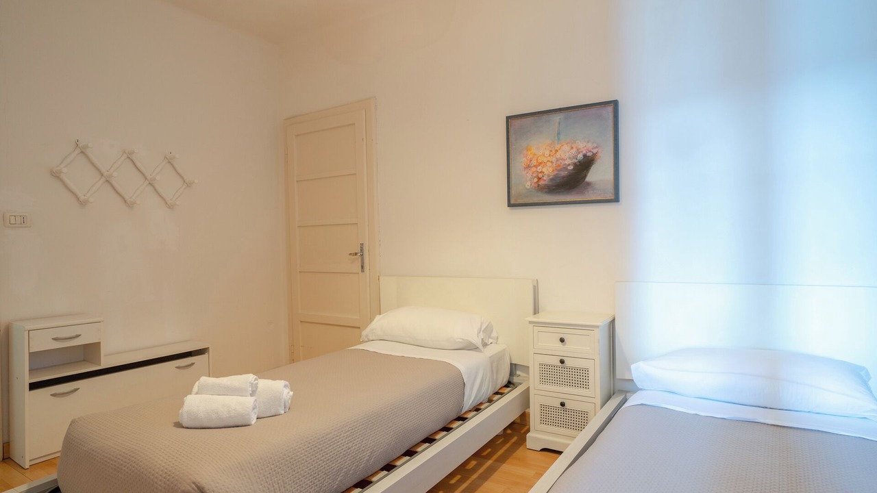 Photo of Bedroom in Mandello del Lario