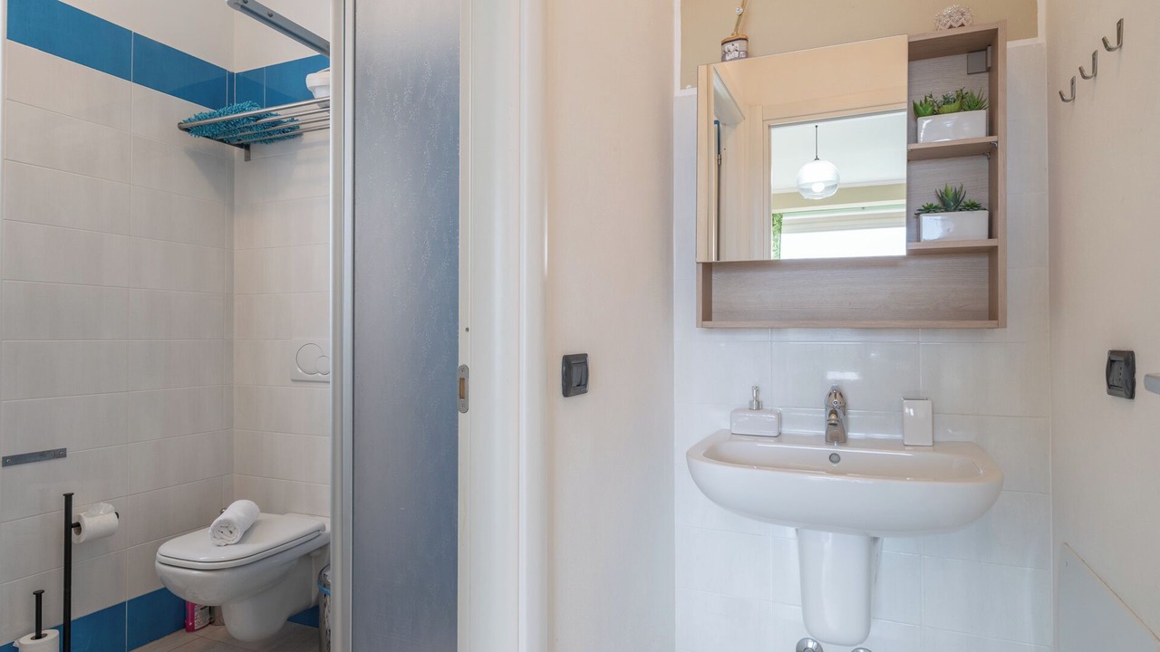 Photo of Bathroom in Calozzo