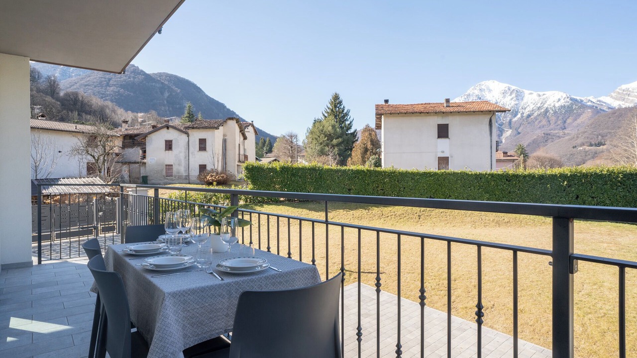 Photo of Outdoor in Maggio