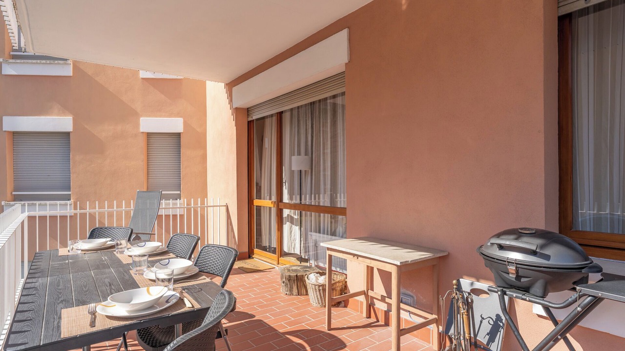 Photo of Outdoor in Cremeno