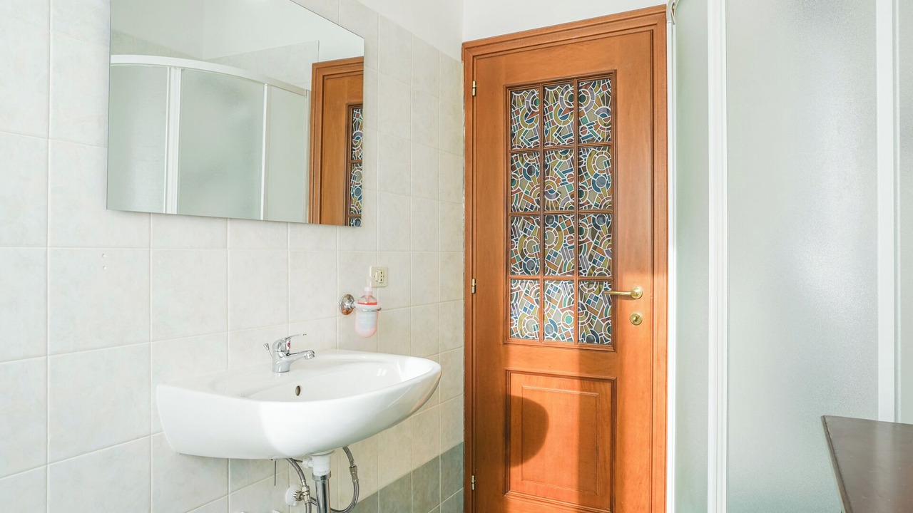 Photo of Bathroom in Cremeno
