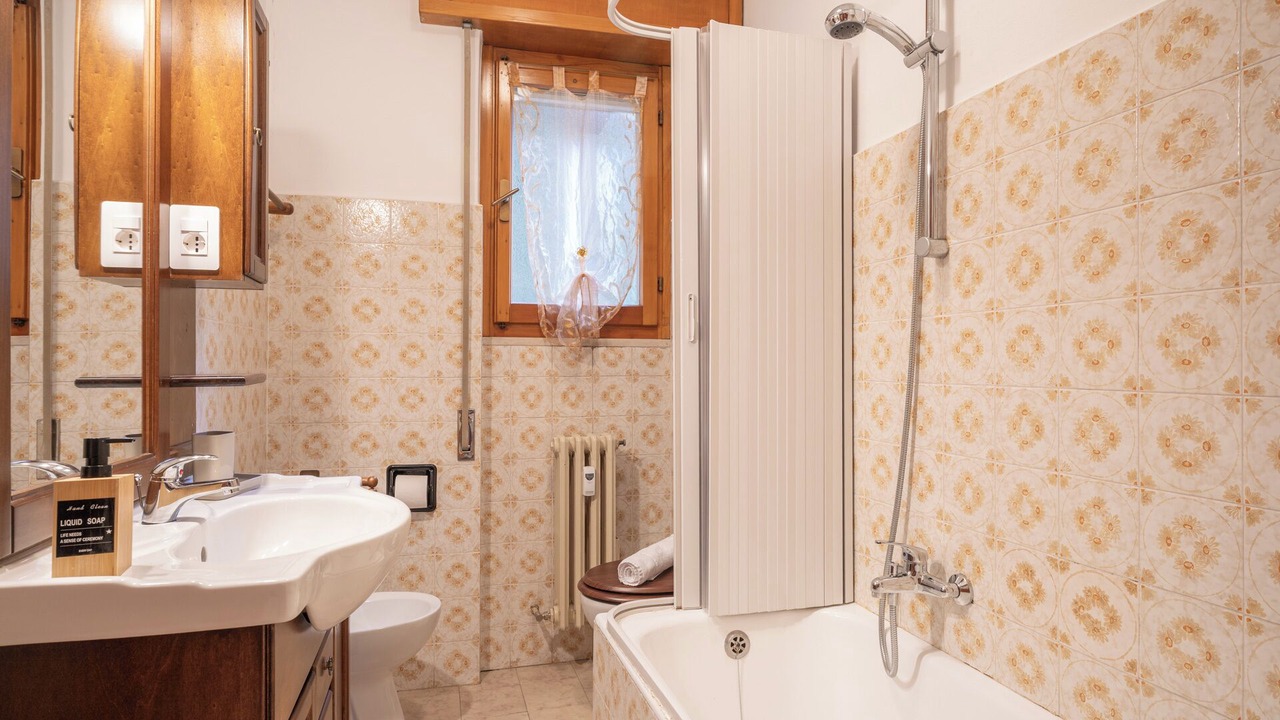 Photo of Bathroom in Cassina Valsassina