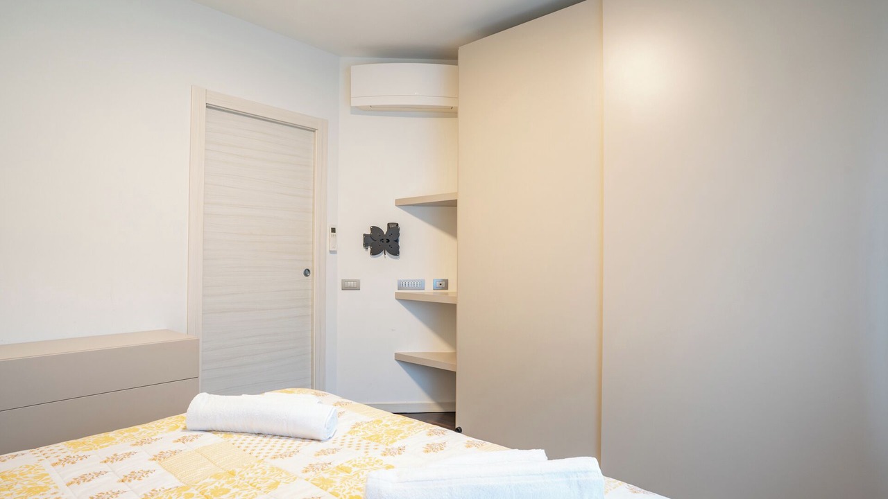 Photo of Bedroom in Lecco
