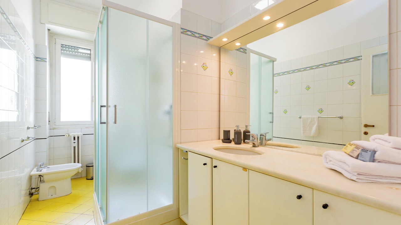 Photo of Bathroom in Zona Solari