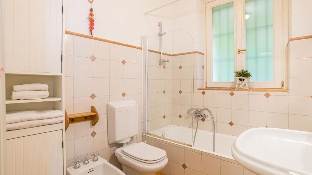 Photo of Bathroom in Villa Guardia