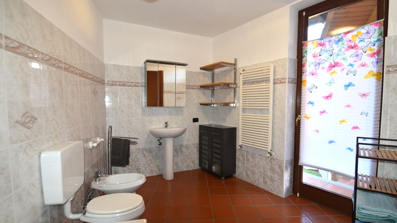 Photo of Bathroom in Poppino