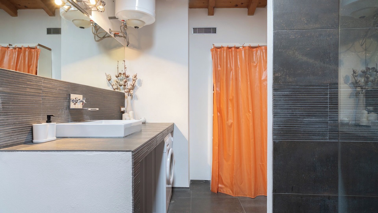 Photo of Bathroom in Sala Comacina