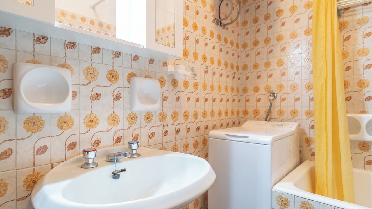 Photo of Bathroom in Moggio