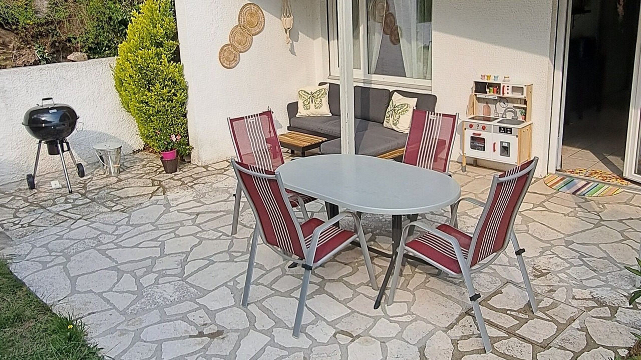 Photo of Outdoor in Aer