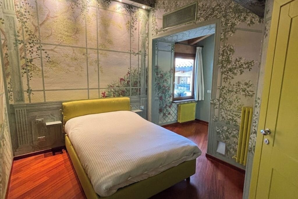 Photo of Bedroom in Bergamo