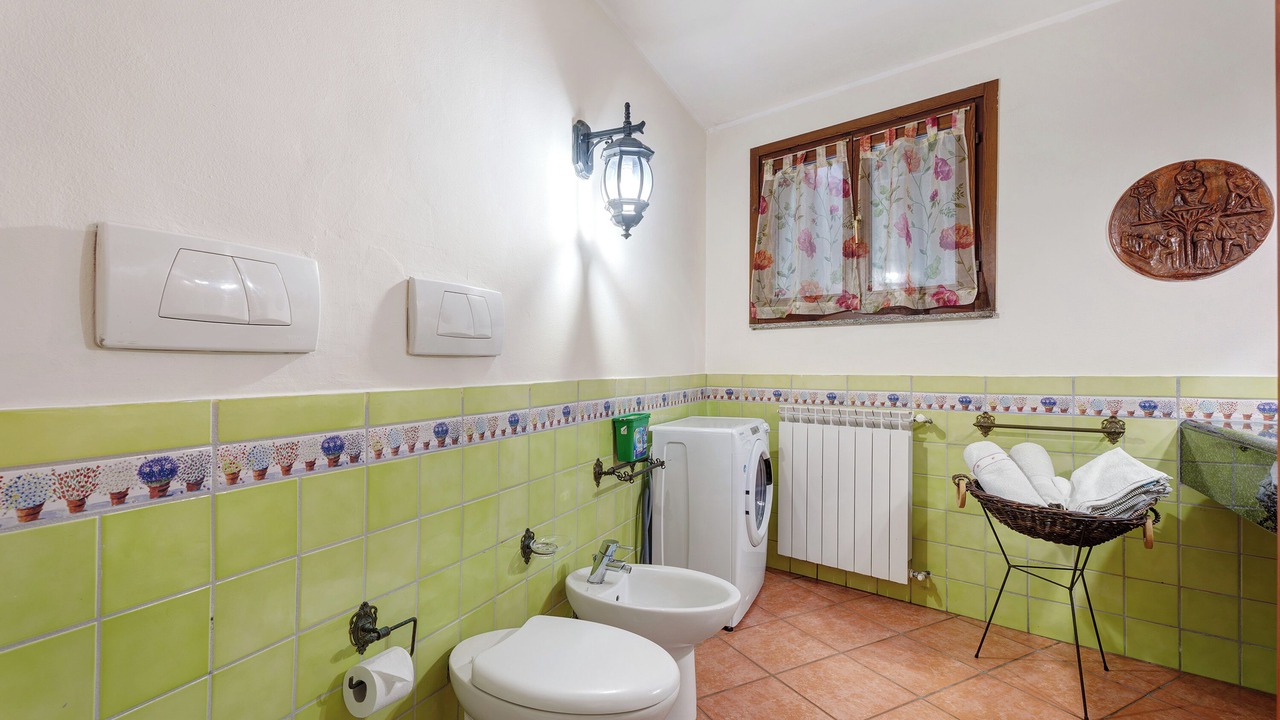 Photo of Bathroom in Vergiate