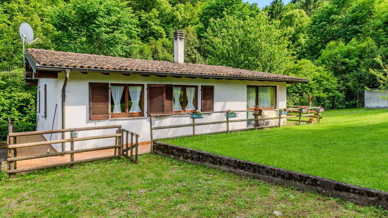 Photo of Outdoor in Claino Con Osteno