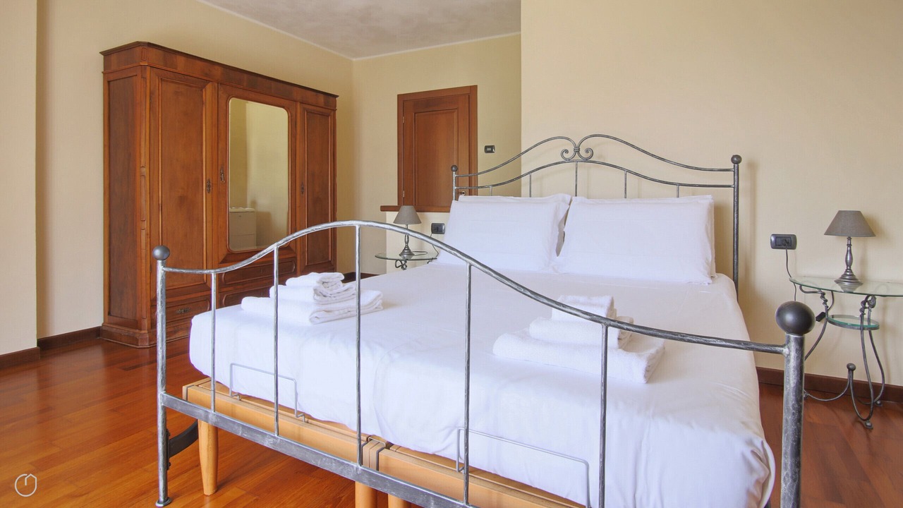 Photo of Bedroom in Cerano d'Intelvi
