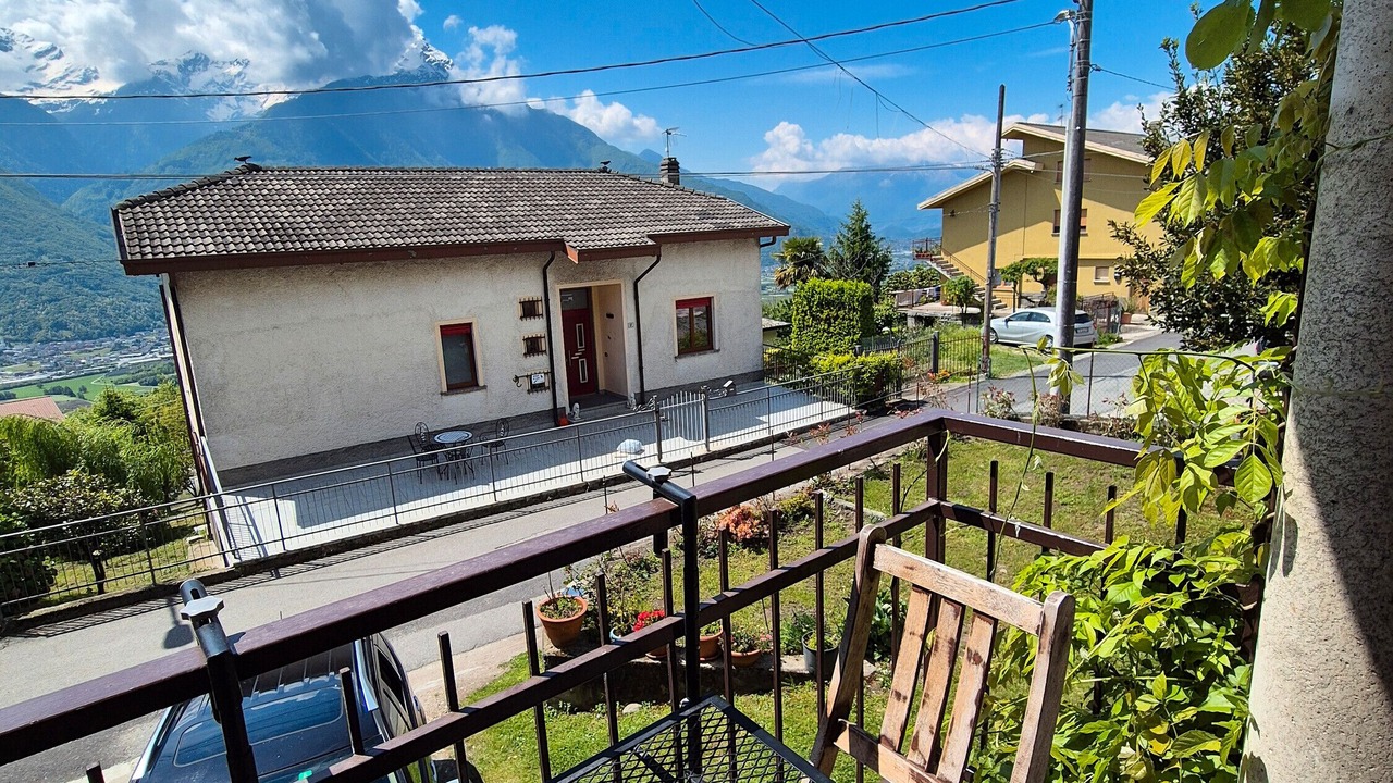 Photo of Outdoor in Cino
