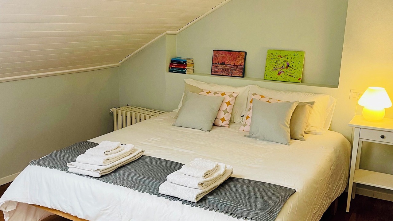 Photo of Bedroom in Tricolore