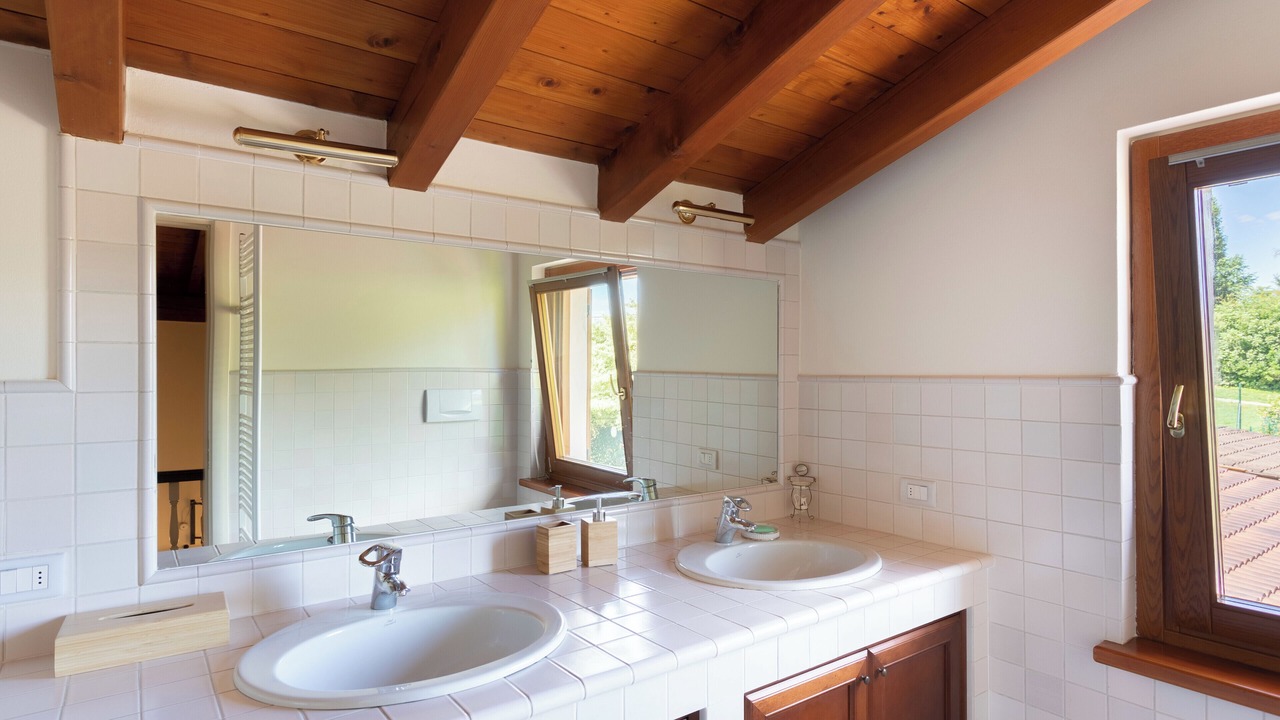 Photo of Bathroom in Ispra