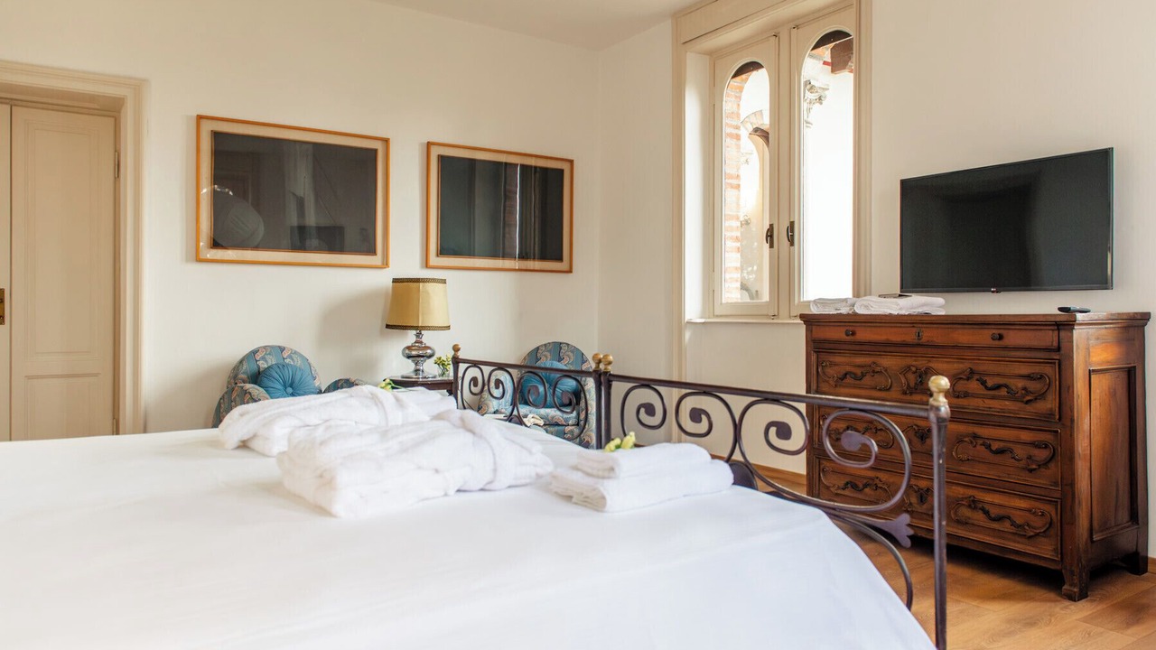 Photo of Bedroom in Travedona-Monate
