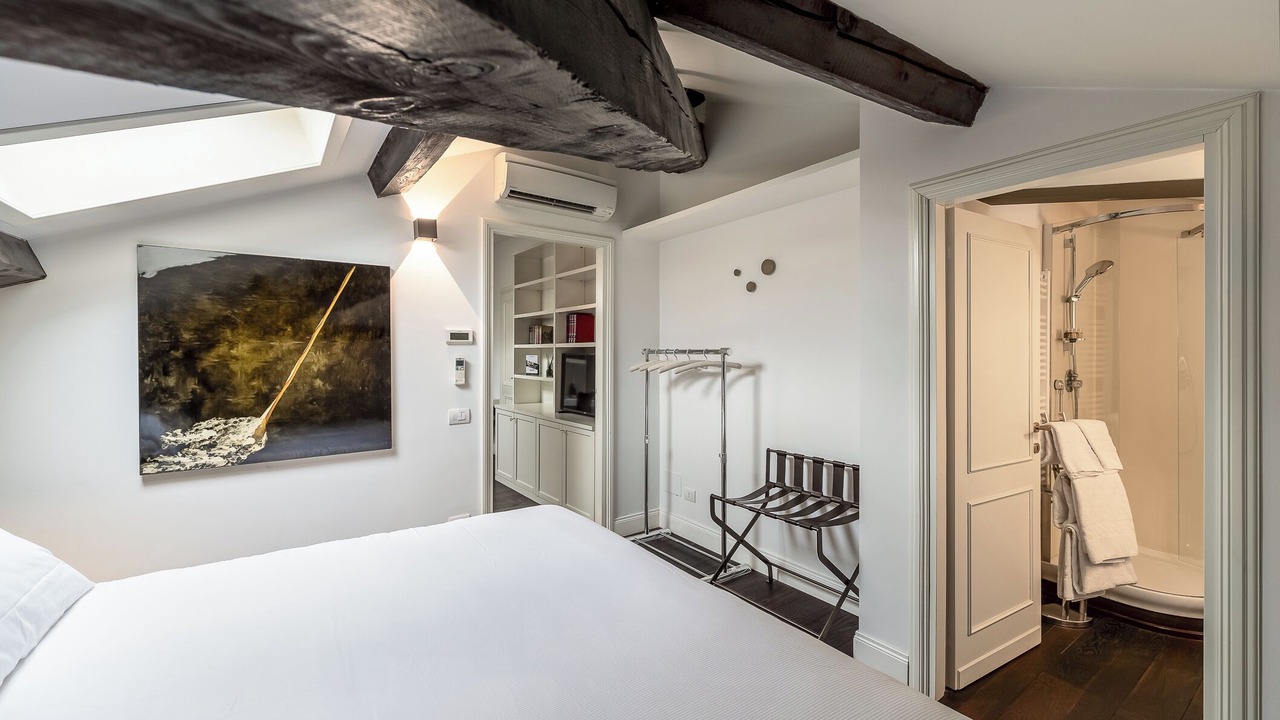 Photo of Bedroom in Milan Centre