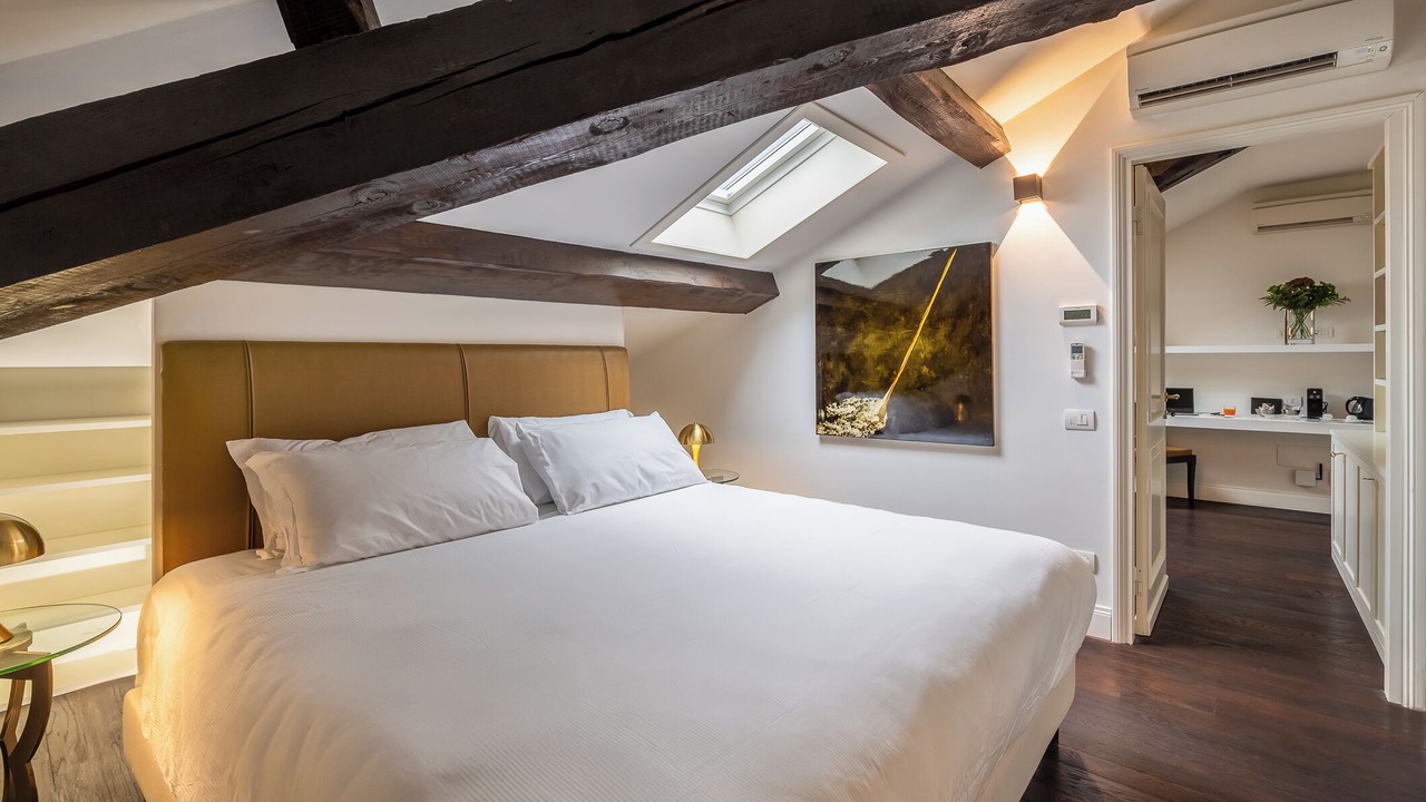 Photo of Bedroom in Milan Centre
