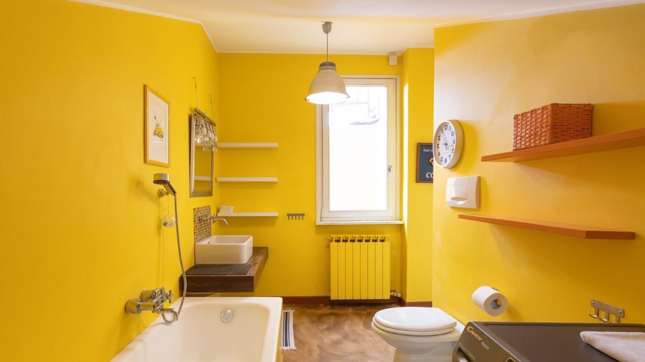 Photo of Bathroom in Chinatown