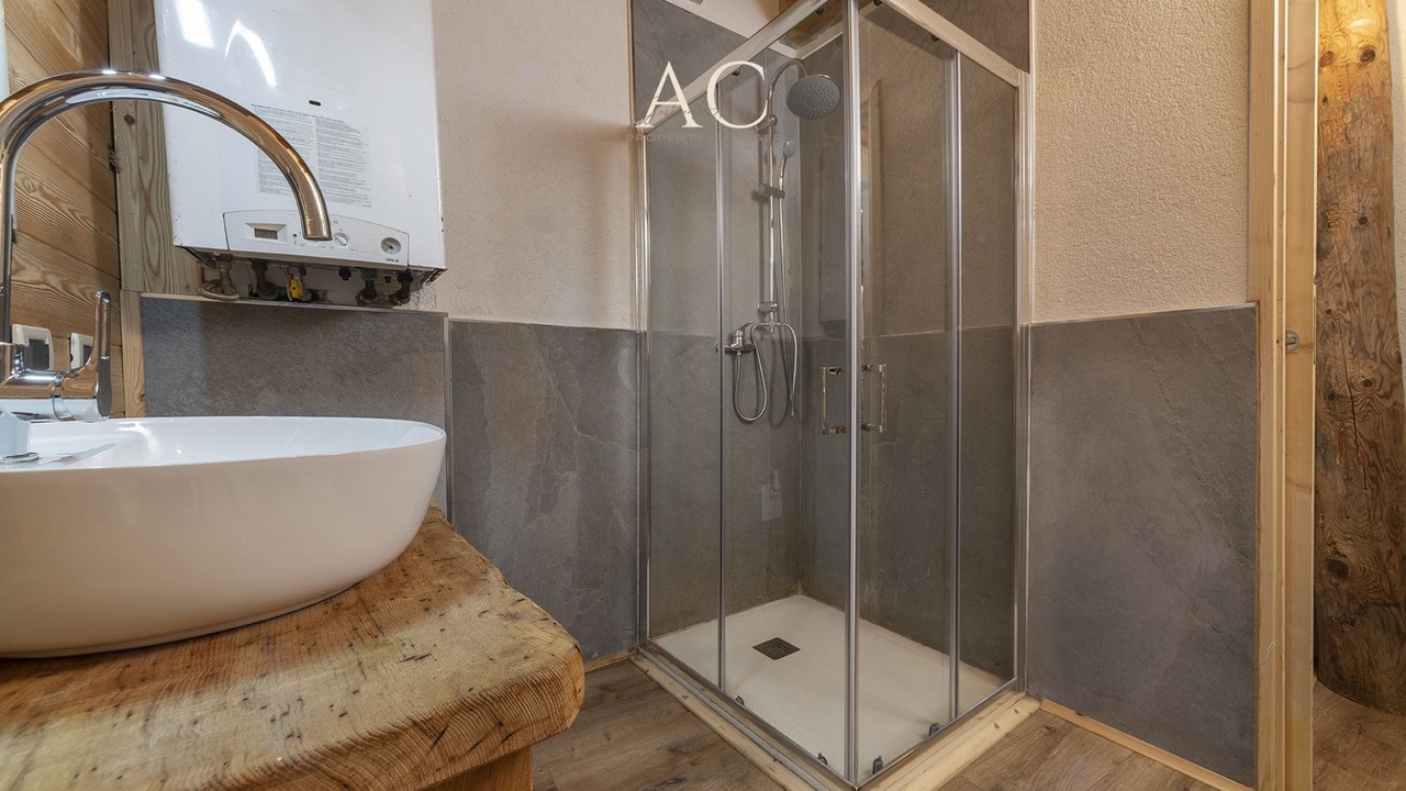 Photo of Bathroom in Vione
