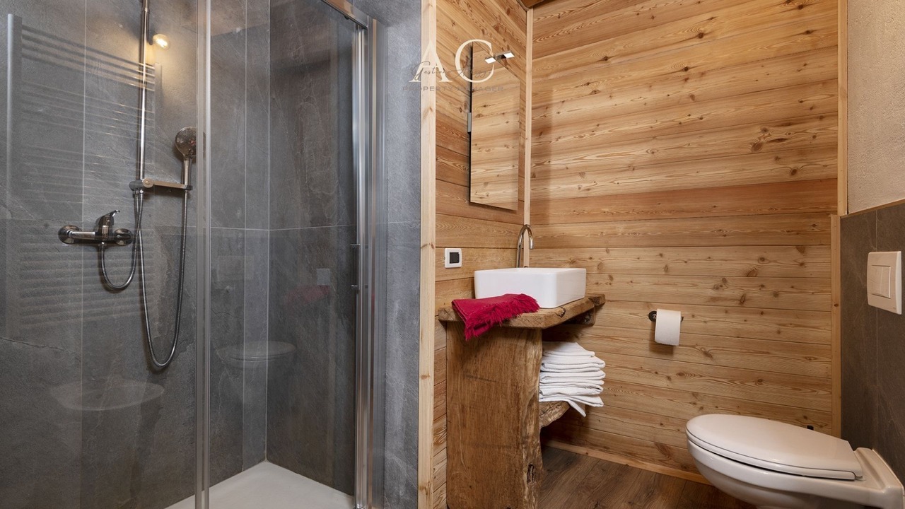 Photo of Bathroom in Vione
