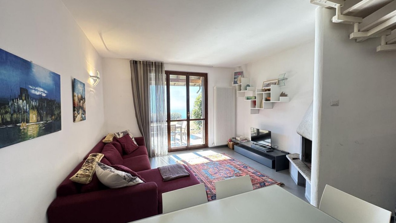 Photo of Livingroom in Sala Comacina