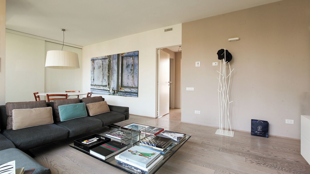 Photo of Livingroom in Chinatown