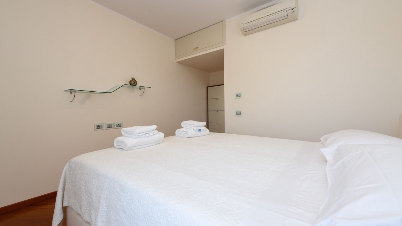 Photo of Bedroom in Sirmione