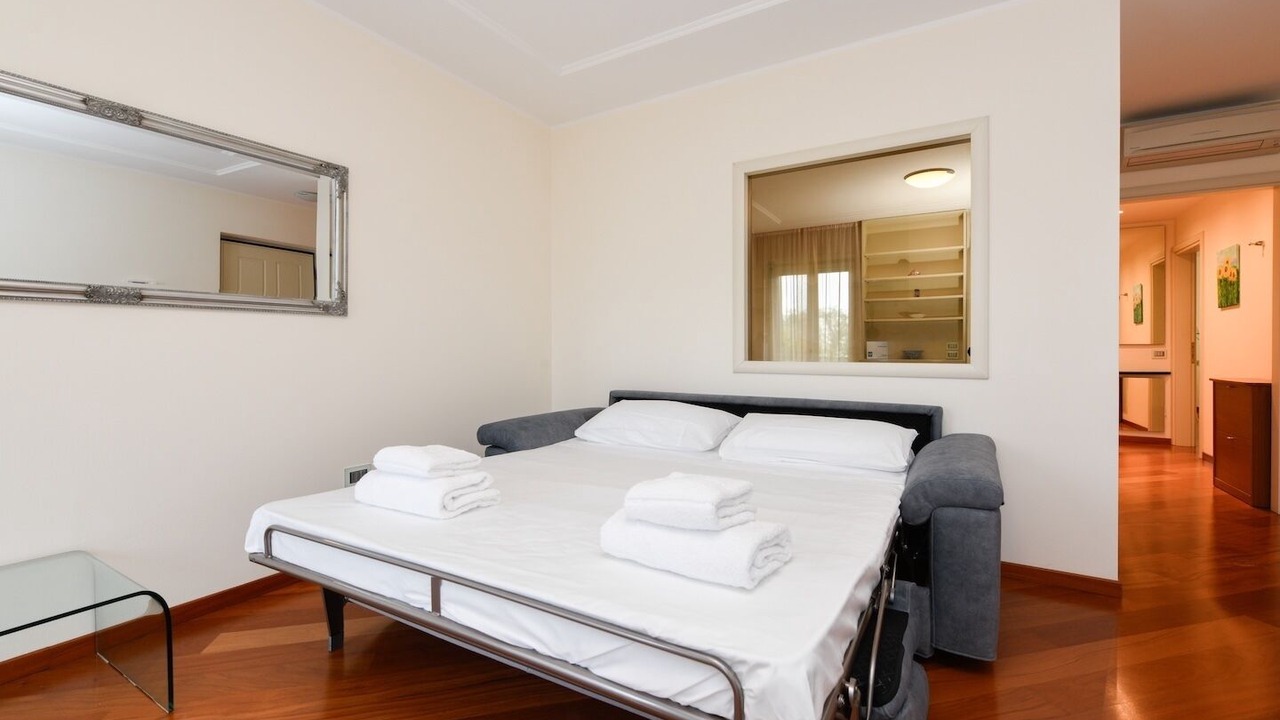Photo of Bedroom in Sirmione