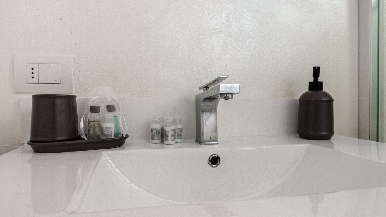 Photo of Bathroom in Tricolore
