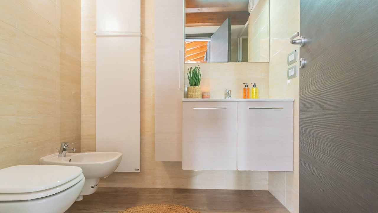Photo of Bathroom in Como City Centre