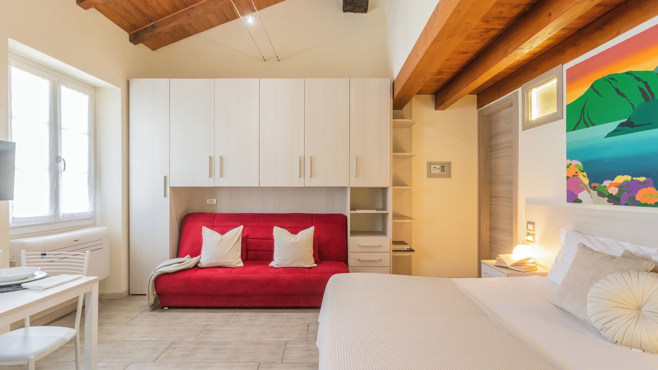 Photo of Bedroom in Como City Centre