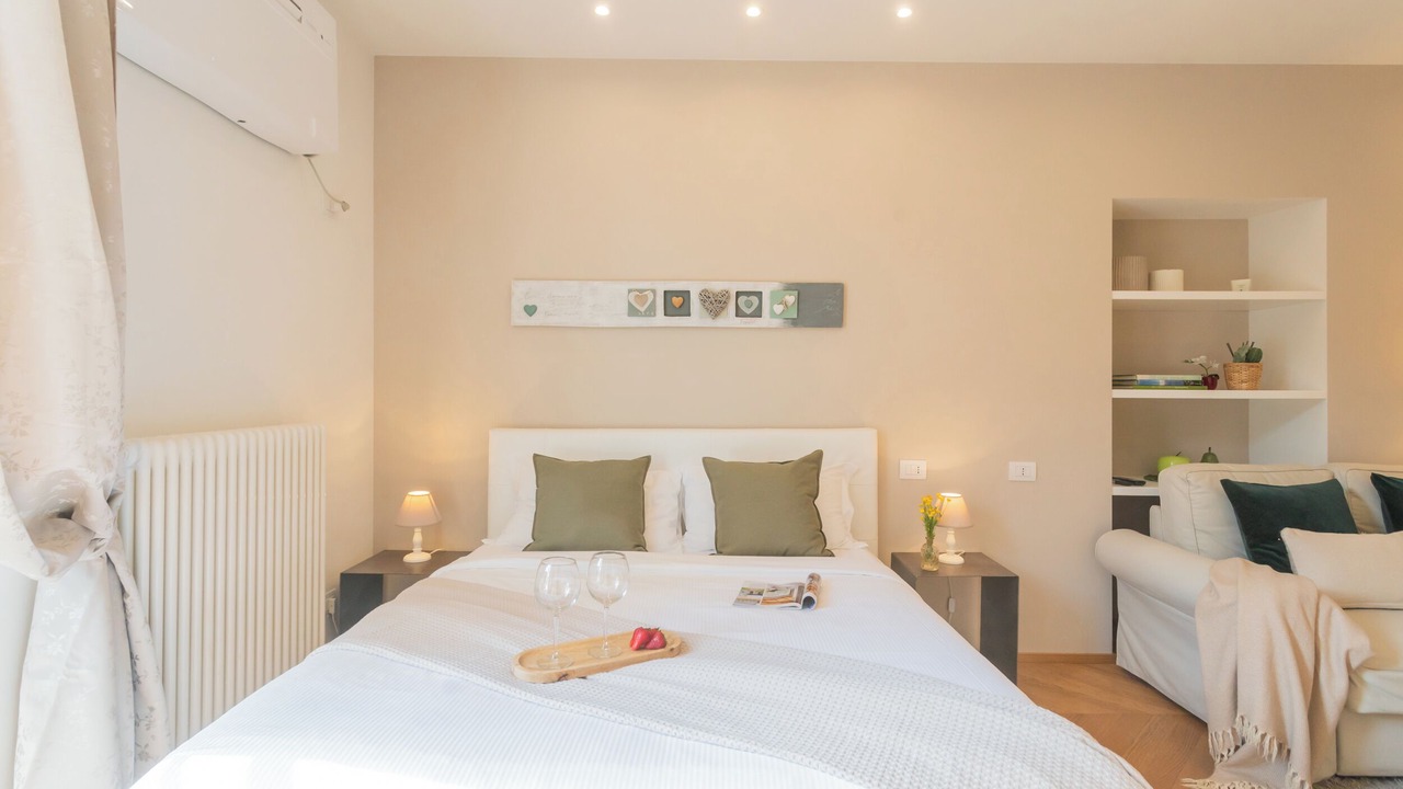 Photo of Bedroom in Como