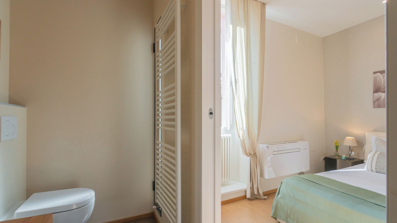 Photo of Bedroom in Como
