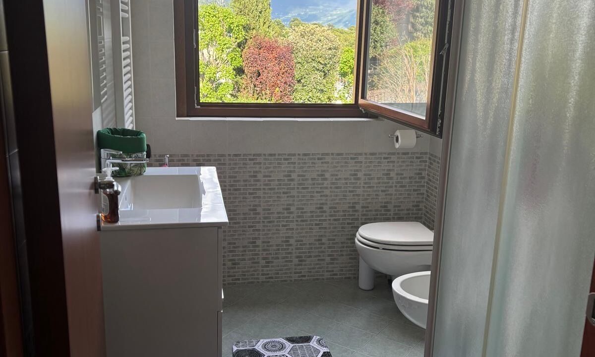 Photo of Bathroom in Predore