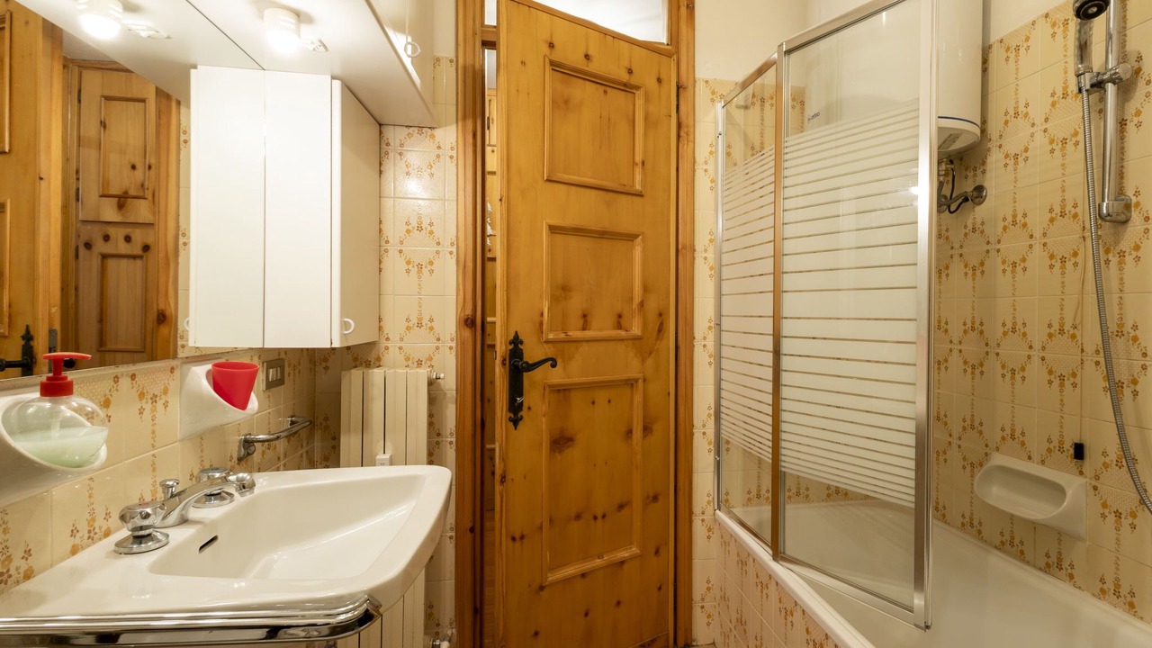 Photo of Bathroom in Madesimo