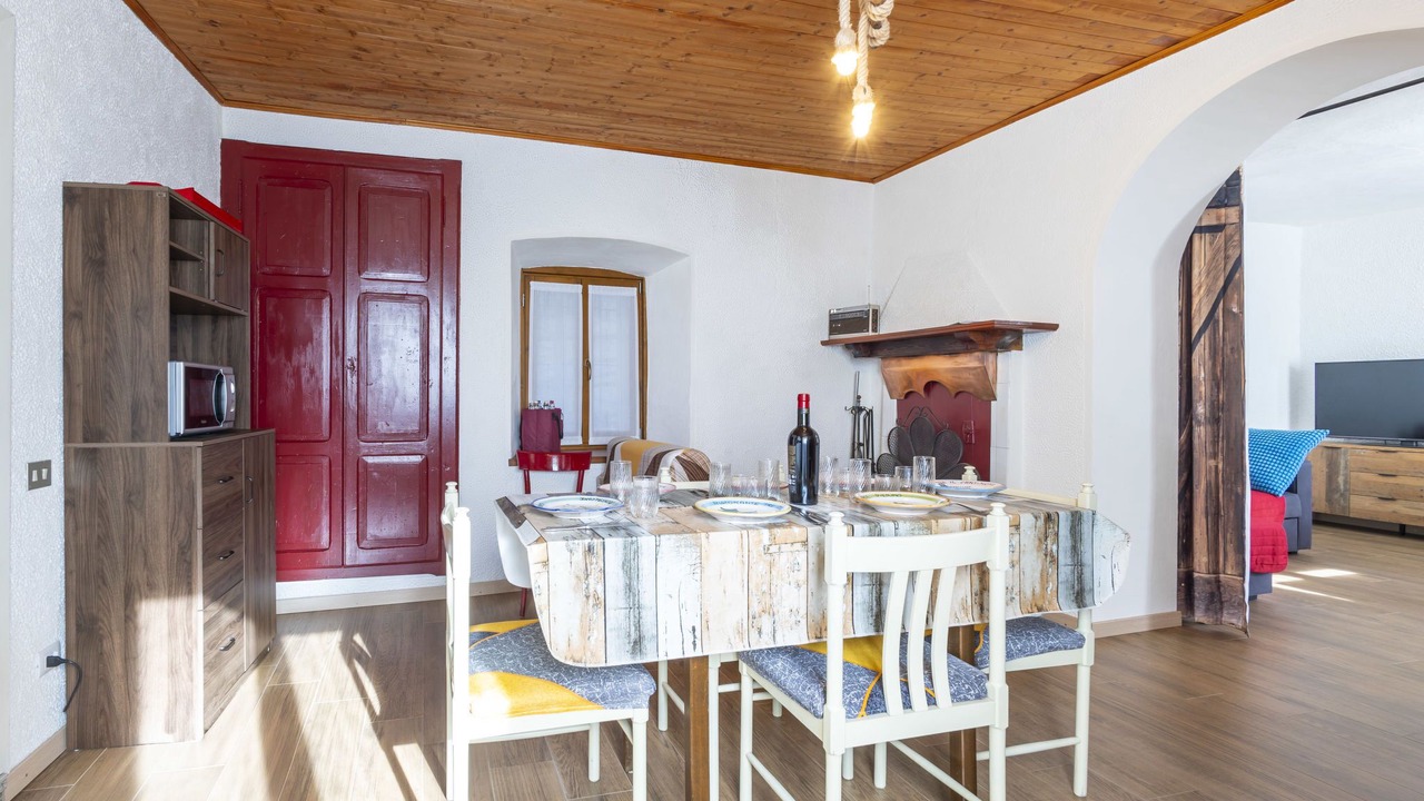 Photo of Bedroom in Villa di Tirano