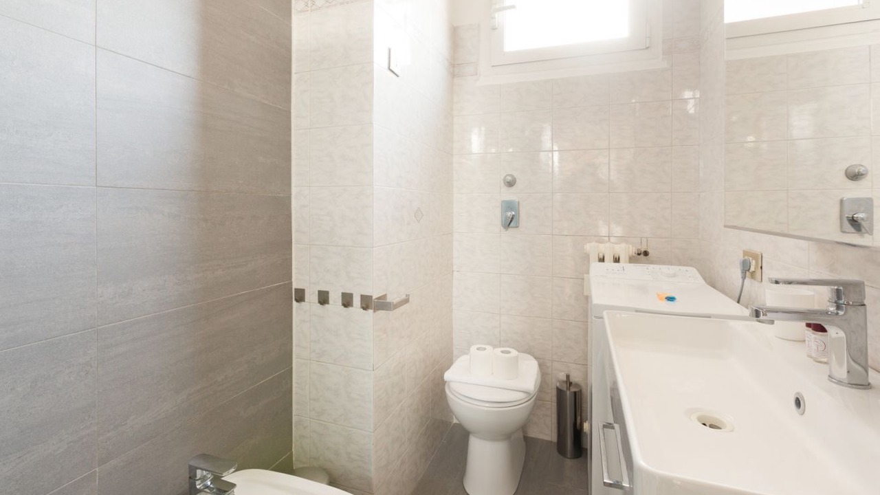 Photo of Bathroom in Niguarda
