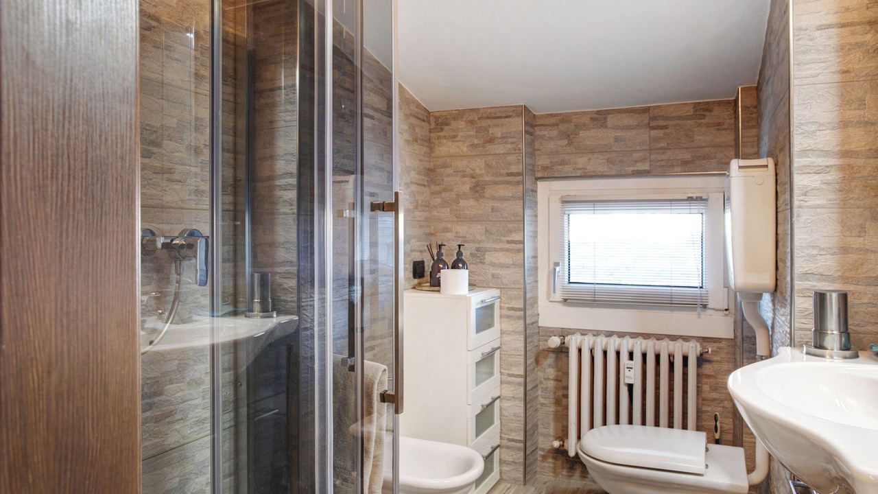Photo of Bathroom in Tirano
