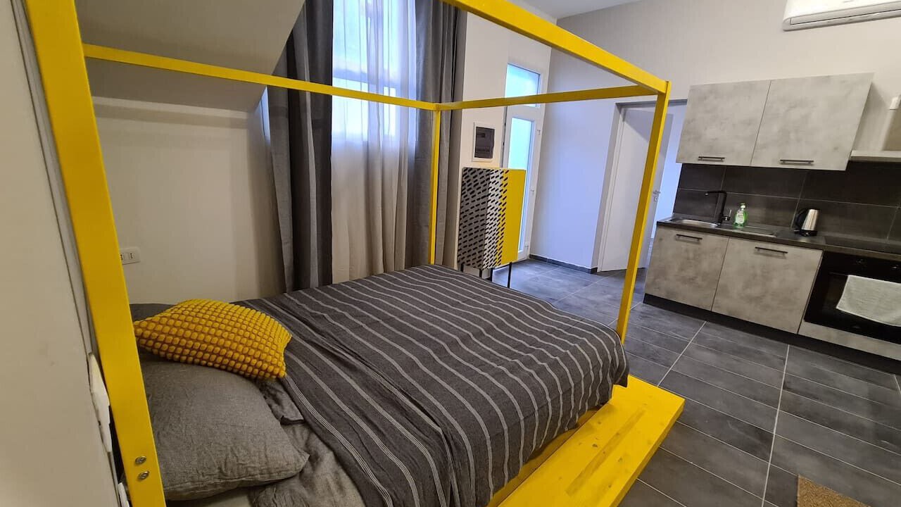 Photo of Bedroom in Magenta