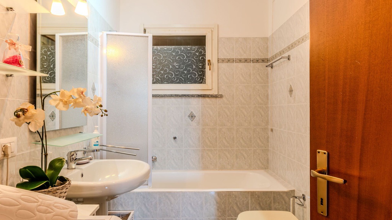 Photo of Bathroom in Fiumelatte