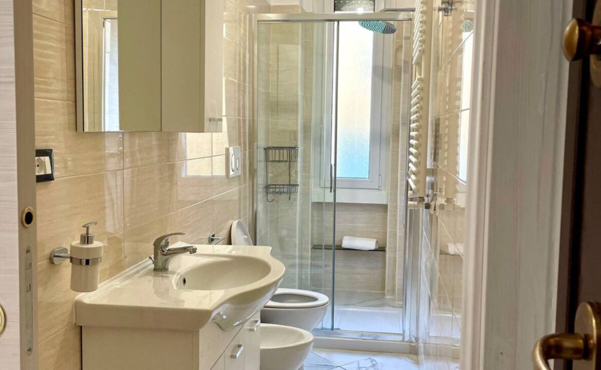 Photo of Bathroom in Affori