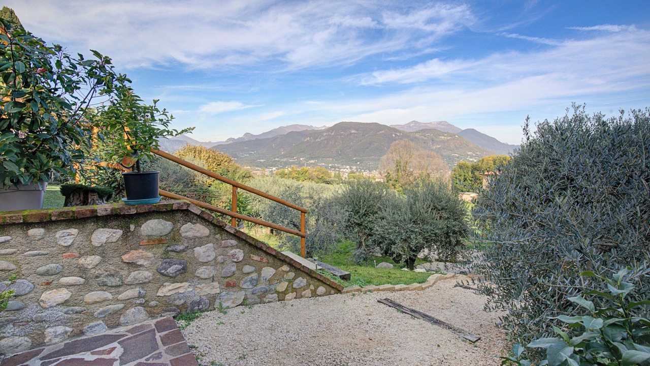 Photo of Others in Cunettone-villa